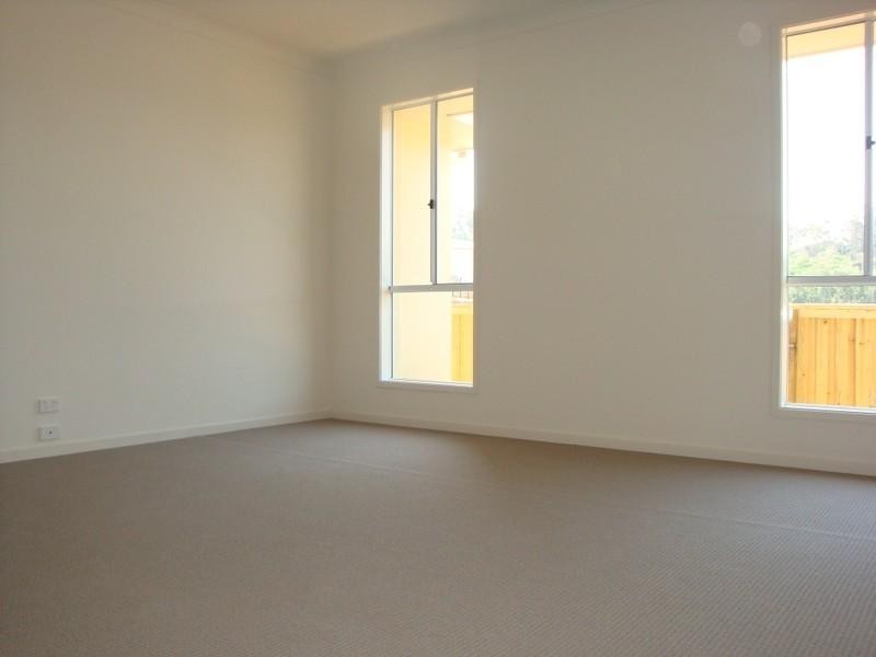 25 Dennis Vale Drive, Daisy Hill QLD 4127