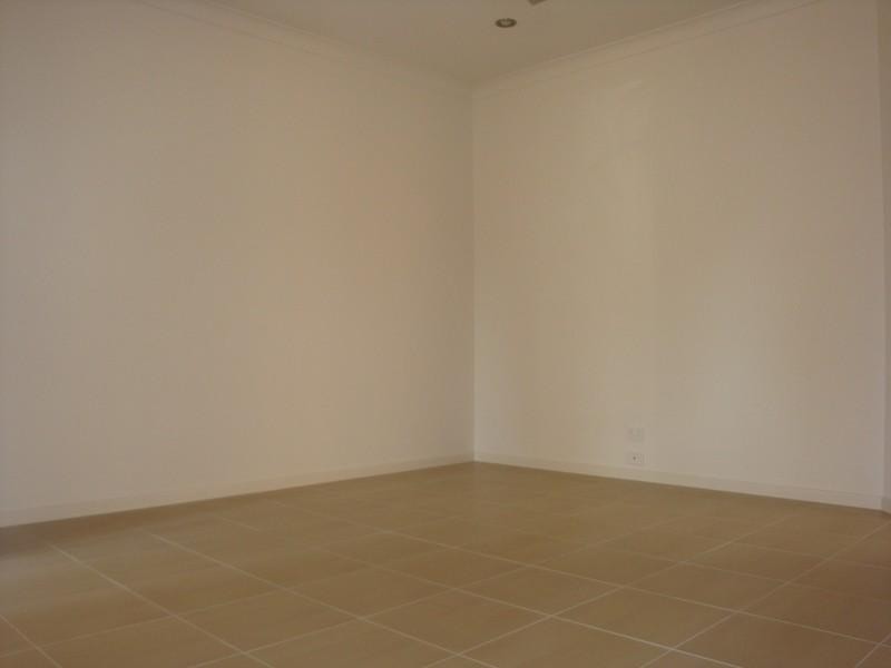 25 Dennis Vale Drive, Daisy Hill QLD 4127