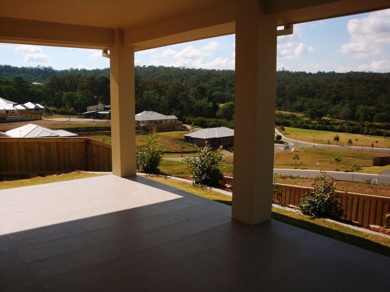 25 Dennis Vale Drive, Daisy Hill QLD 4127