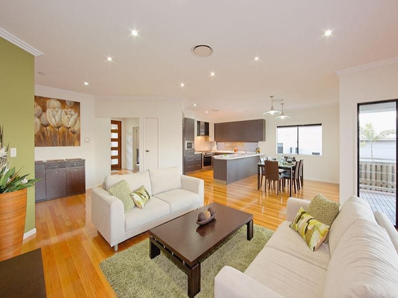 102 John Markwell Parade, Daisy Hill QLD 4127