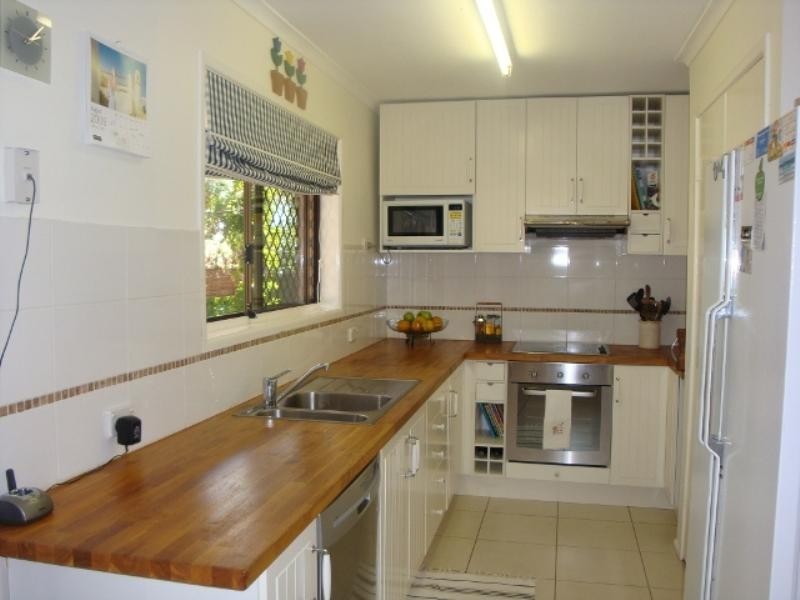 32 Gamenya Drive, Springwood QLD 4127