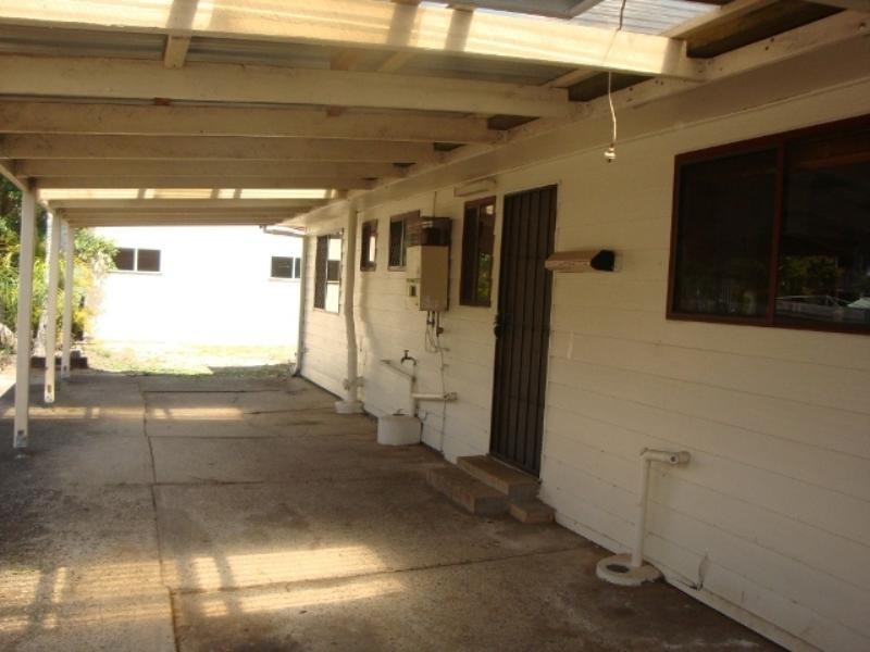 8 Phie Street, Loganlea QLD 4131