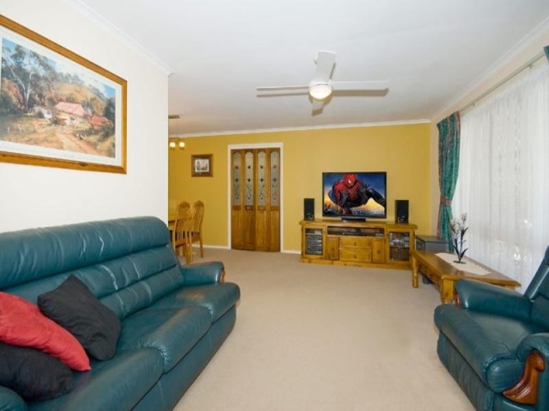 64 Jardine Drive, Springwood QLD 4127