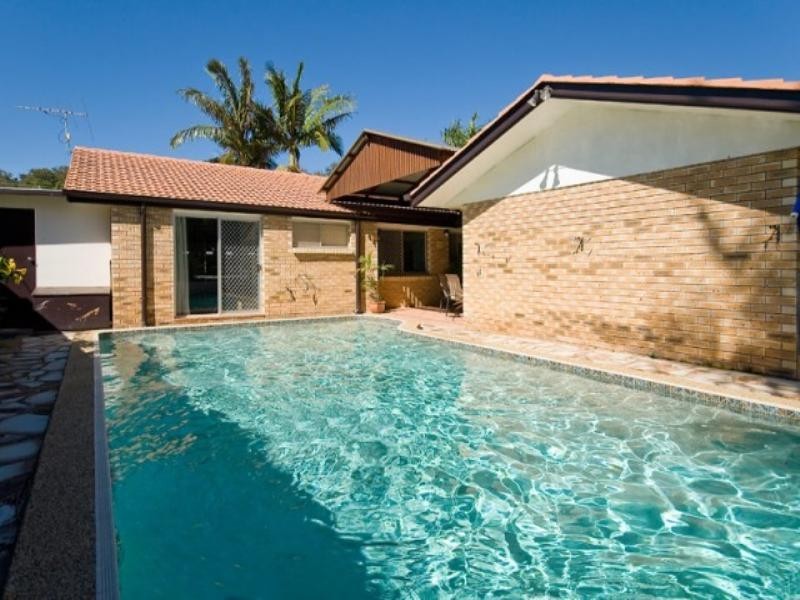 64 Jardine Drive, Springwood QLD 4127