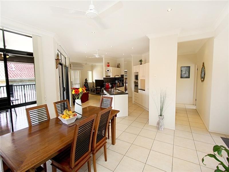 1 Ballymore Court, Underwood QLD 4119