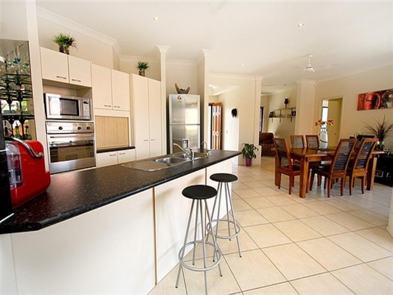 1 Ballymore Court, Underwood QLD 4119