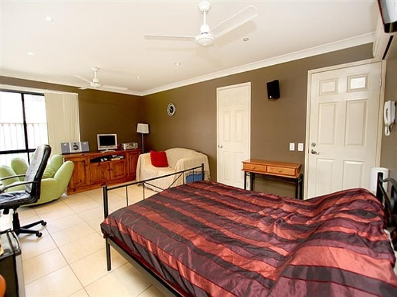 1 Ballymore Court, Underwood QLD 4119