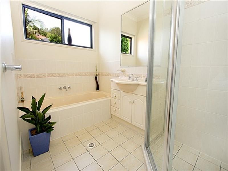 1 Ballymore Court, Underwood QLD 4119