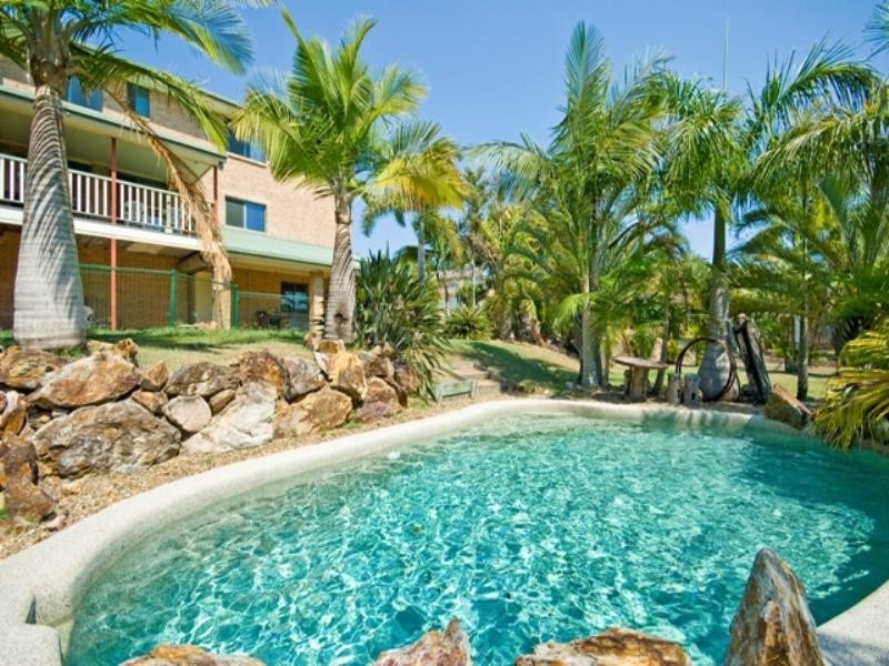 2 Mingah Crescent, Shailer Park QLD 4128