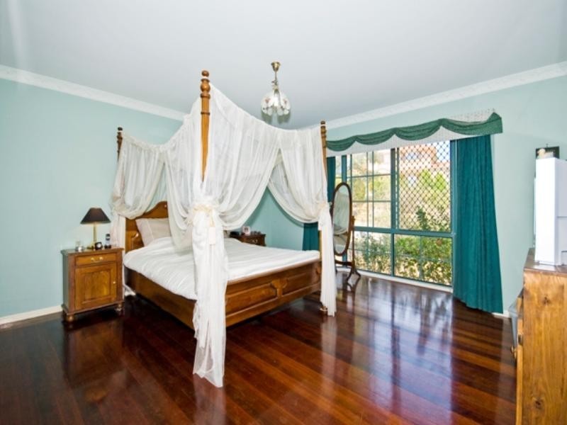 2 Mingah Crescent, Shailer Park QLD 4128