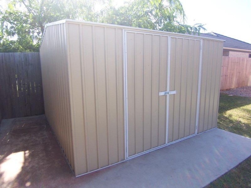 Meadowbrook QLD 4131