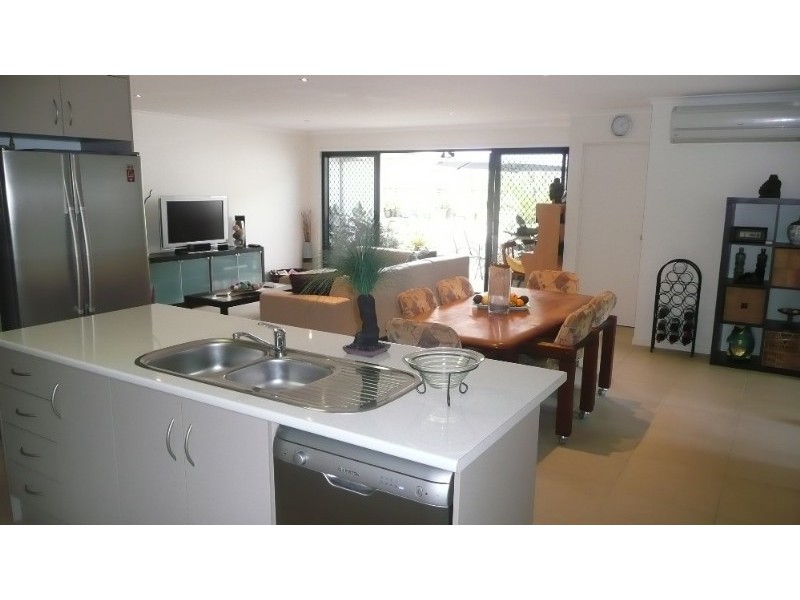 2/1 Gecko Court, Bli Bli QLD 4560