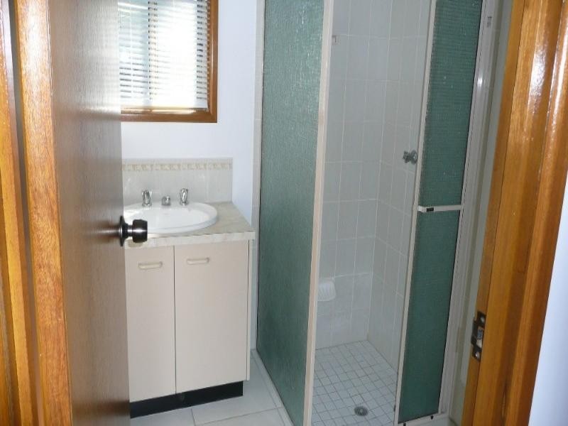 1 Camelot Court, Bli Bli QLD 4560