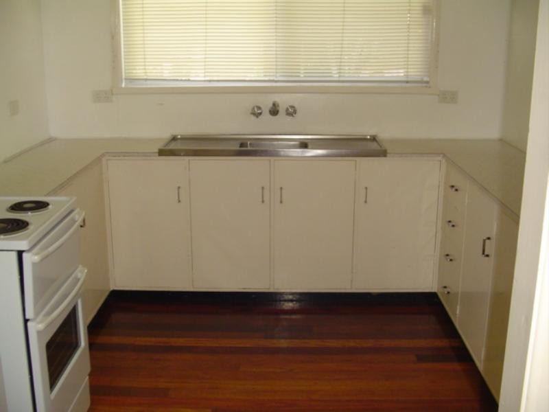 18 Wharf Road, Bli Bli QLD 4560