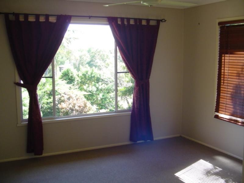 18 Wharf Road, Bli Bli QLD 4560