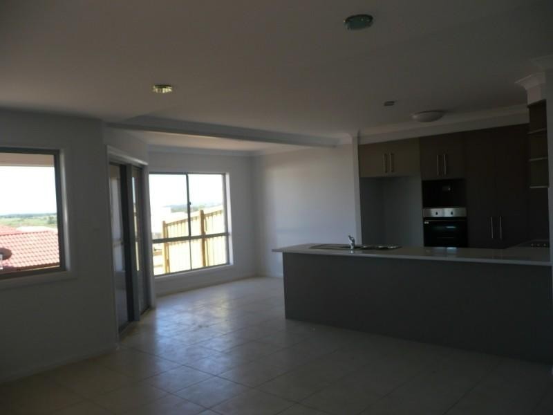 2/39 Clearwater Circuit, Bli Bli QLD 4560