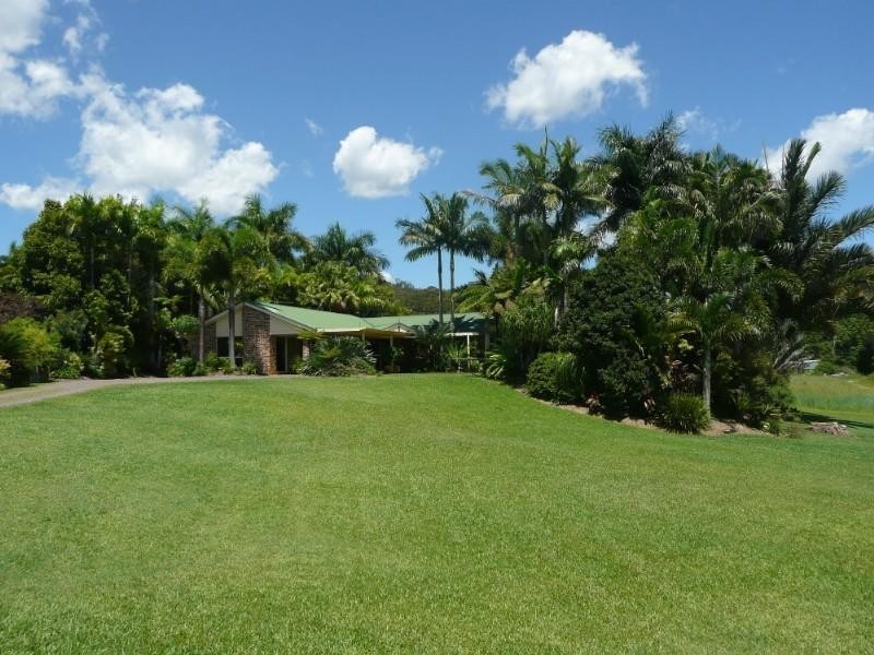 82 Thompsons Road, Maroochy River QLD 4561