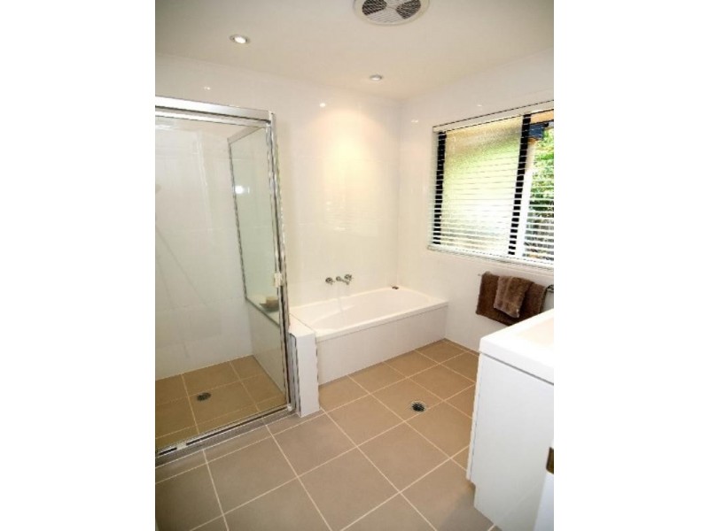 24 Fairview Close, Bli Bli QLD 4560