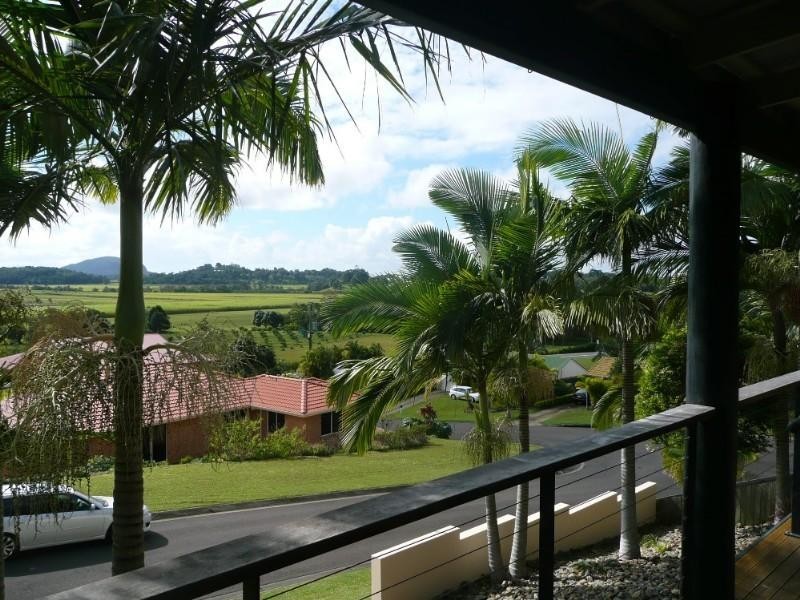 6 Samantha Drive, Bli Bli QLD 4560