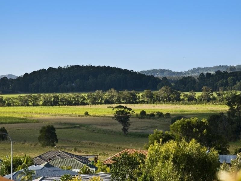 2 Summerfield Court, Bli Bli QLD 4560