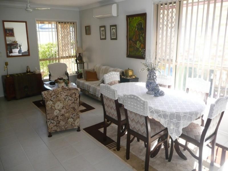 8 Macleay Crescent, Pacific Paradise QLD 4564