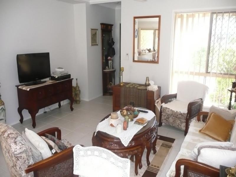 8 Macleay Crescent, Pacific Paradise QLD 4564