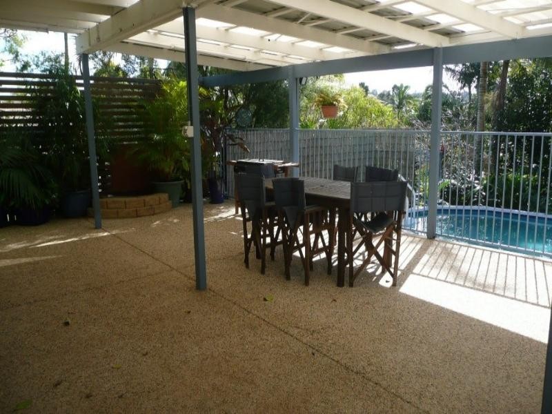 34 Wharf Road, Bli Bli QLD 4560