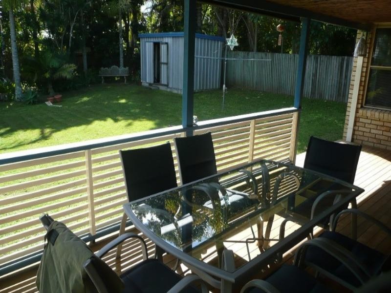 42 Wharf Road, Bli Bli QLD 4560