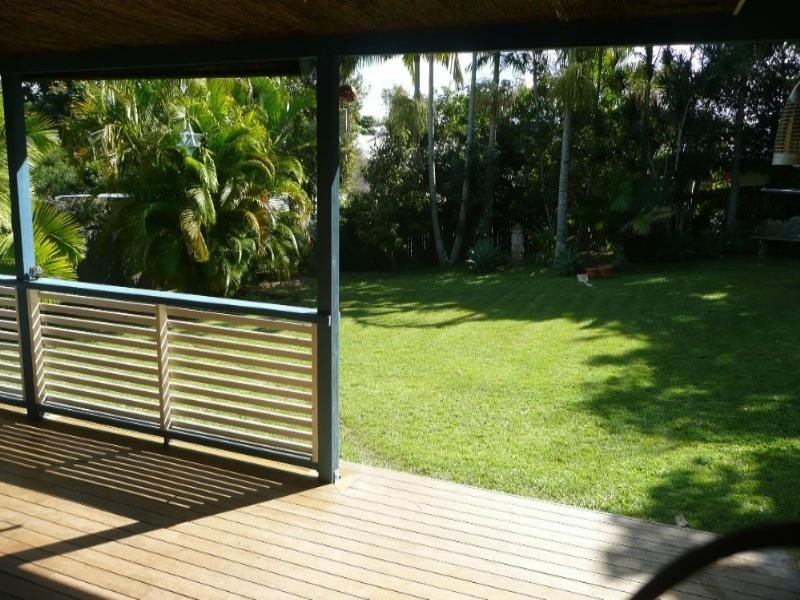 42 Wharf Road, Bli Bli QLD 4560