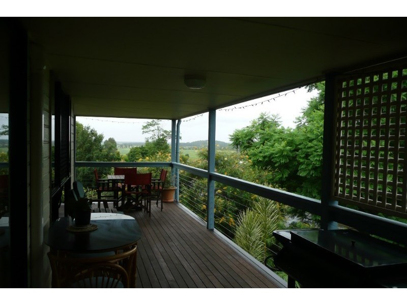 1 Summerfield Court, Bli Bli QLD 4560