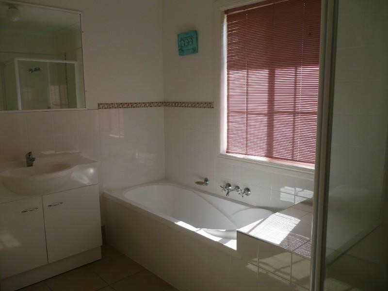 46 Wharf Road, Bli Bli QLD 4560