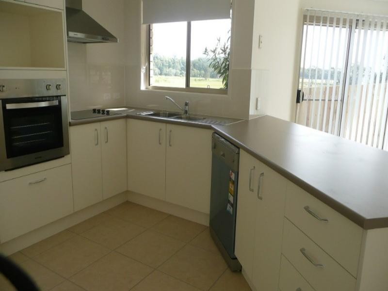 8 Birdwing Avenue, Bli Bli QLD 4560