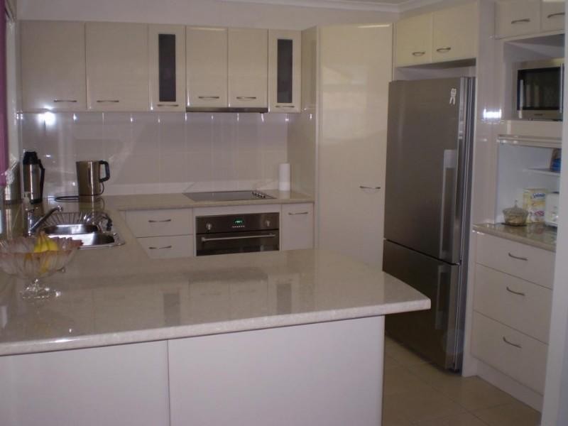 4 Lotus Place, Bli Bli QLD 4560