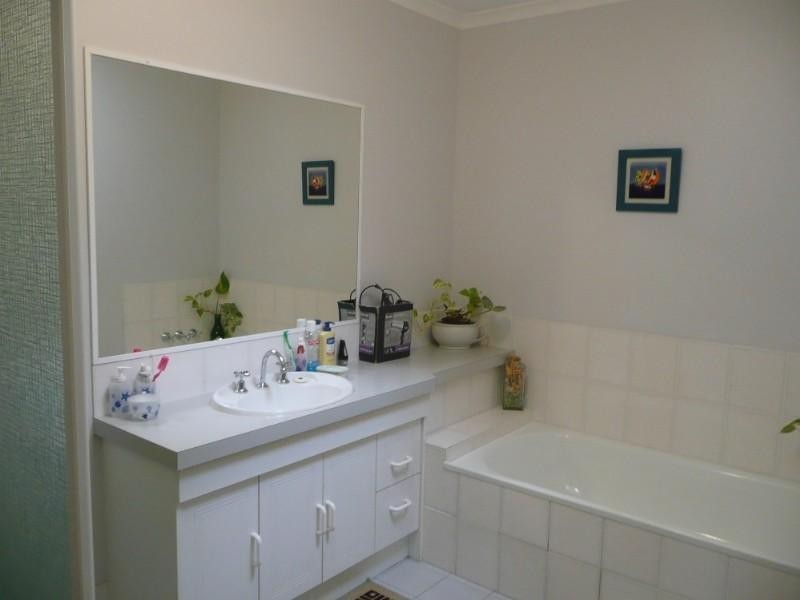 2/33 Riverview Street, Bli Bli QLD 4560