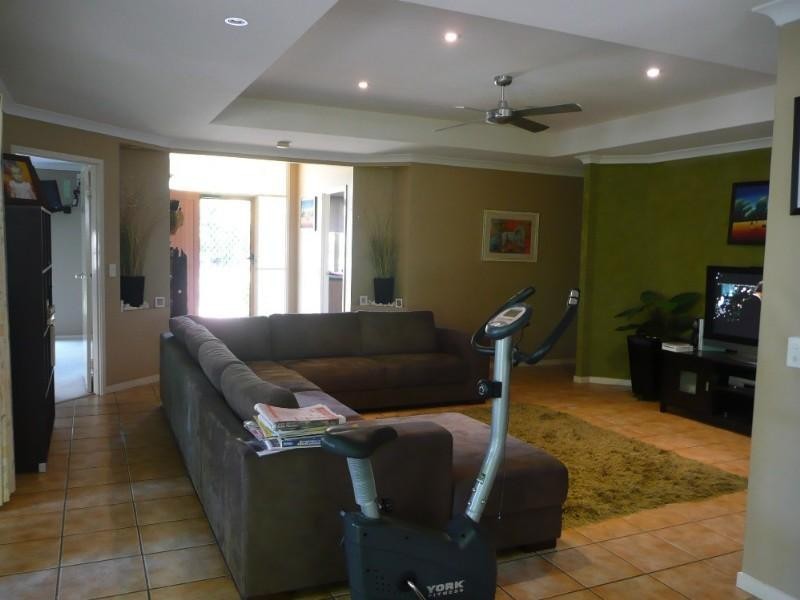 16 Bellevue Street, Bli Bli QLD 4560
