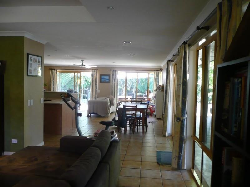 16 Bellevue Street, Bli Bli QLD 4560