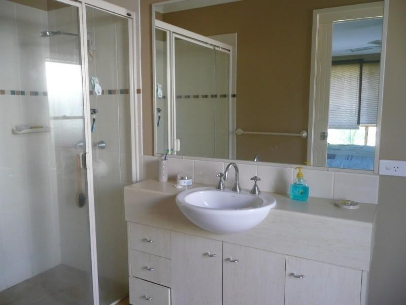 16 Bellevue Street, Bli Bli QLD 4560