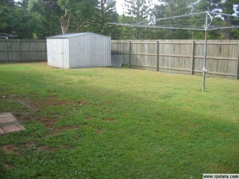 8 Avocado Crescent, Bli Bli QLD 4560