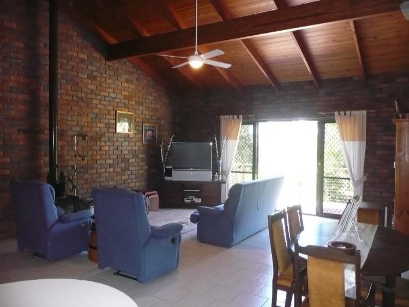 285 Upper Rosemount Road, Rosemount QLD 4560