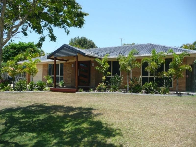 2 Joni Court, Bli Bli QLD 4560