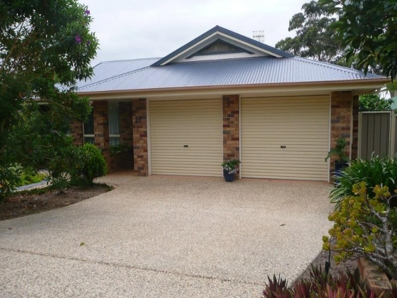 27 Samantha Drive, Bli Bli QLD 4560
