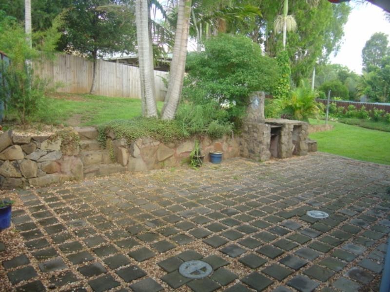 4 Hagen Place, Bli Bli QLD 4560