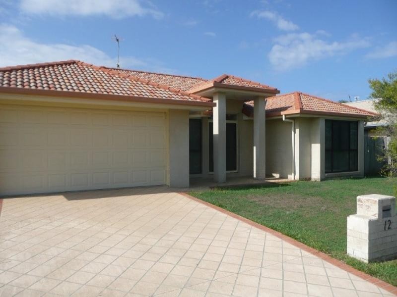 12 Satinash Place, Mudjimba QLD 4564