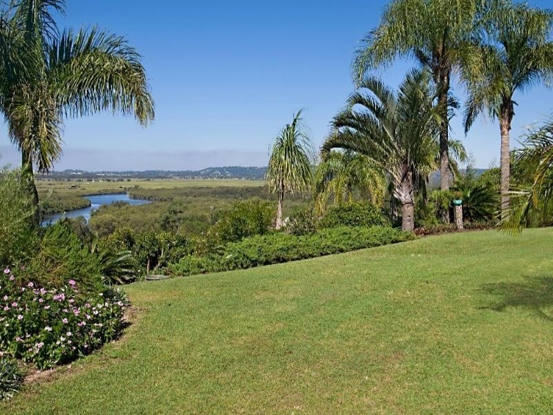 48 Twin Peaks Road, Bli Bli QLD 4560