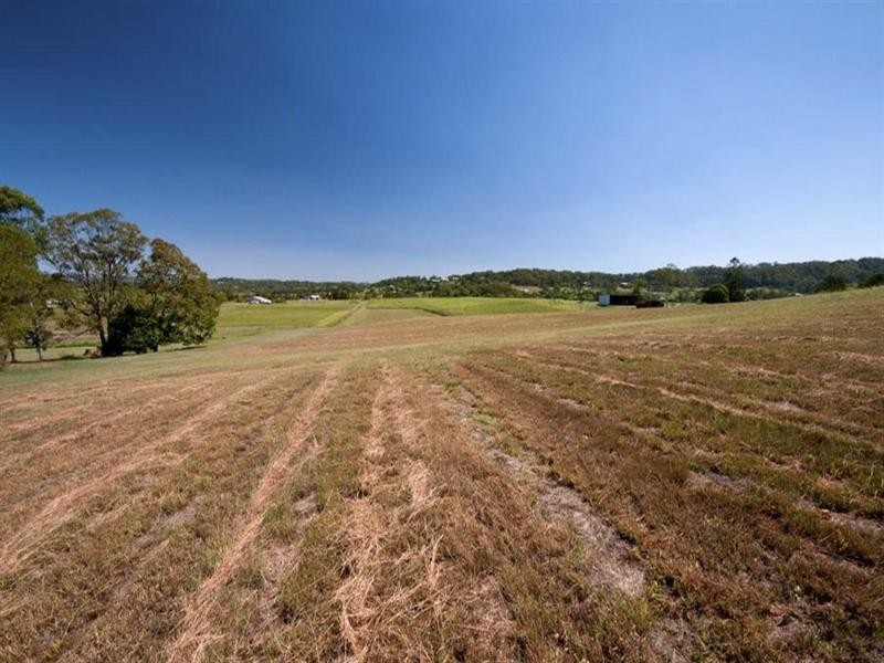 17 Bennett Road, Bli Bli QLD 4560