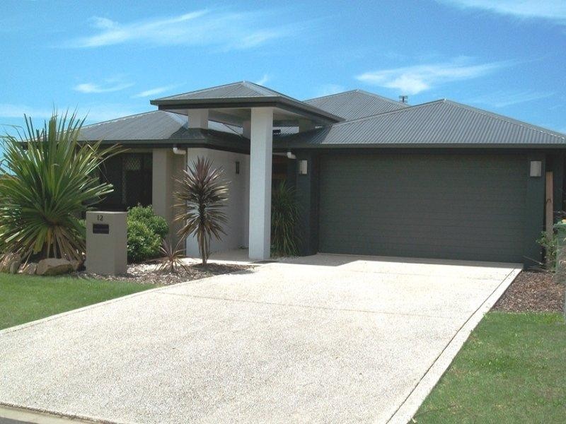 12 Waterhole Place, Bli Bli QLD 4560