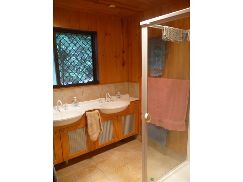 83 Francis Road, Bli Bli QLD 4560