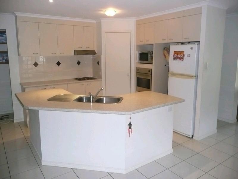 15 Riverstone Place, Bli Bli QLD 4560