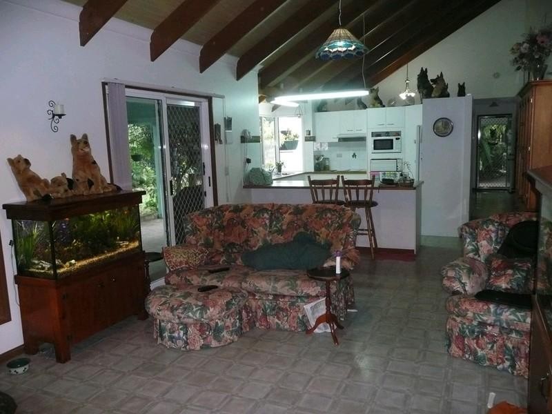 6 Kay Avenue, Bli Bli QLD 4560