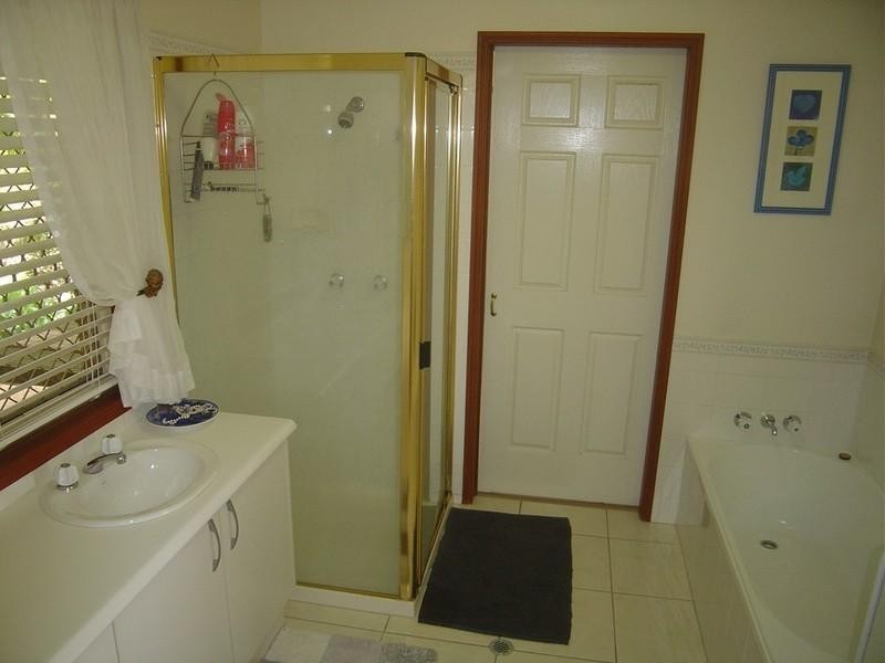 2/1 Kris Court, Bli Bli QLD 4560